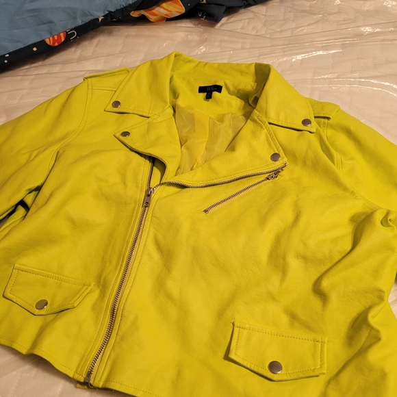 Jacket - Picture 4 of 4